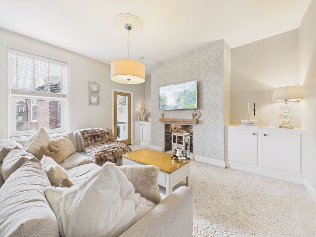 Property photo 2 of 10 Lounge