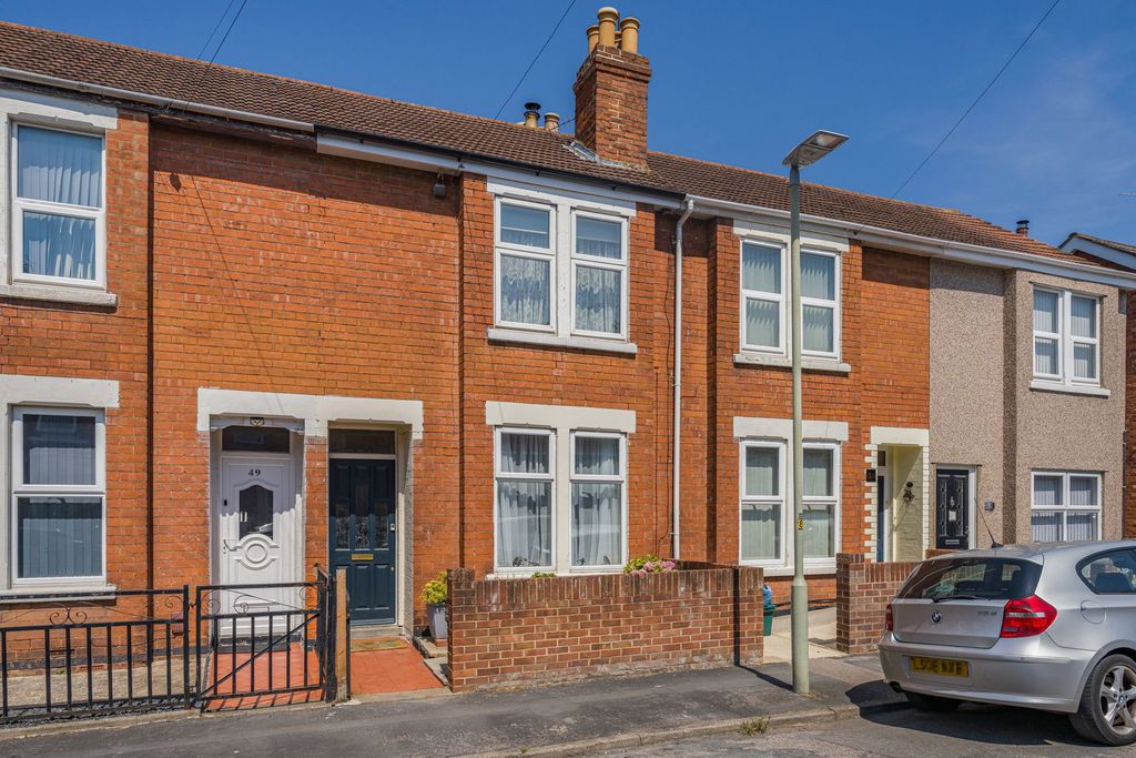Property photo 1 of 13
