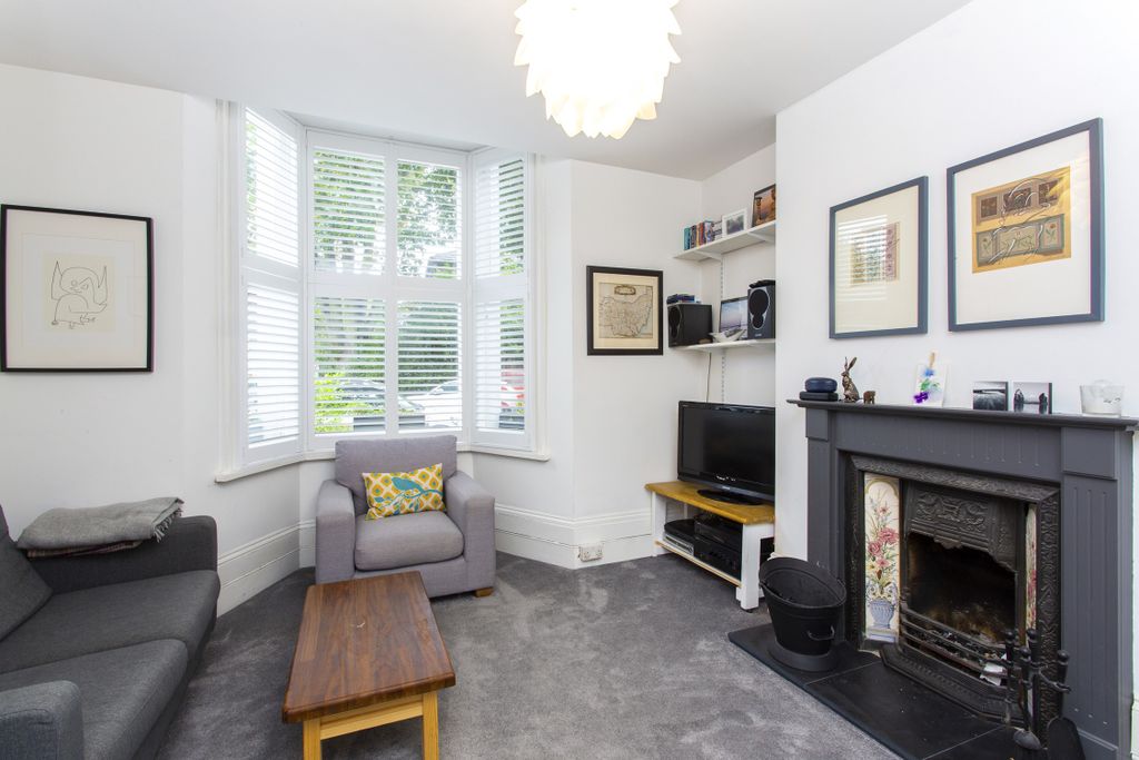Property photo 3 of 9 3