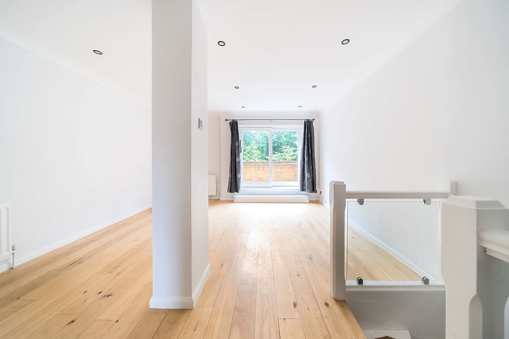 Property photo 3 of 19 1154151 (11)