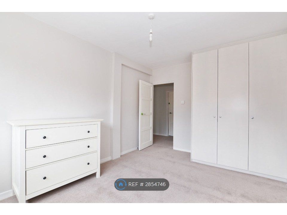 Property photo 3 of 7 Bedroom 1