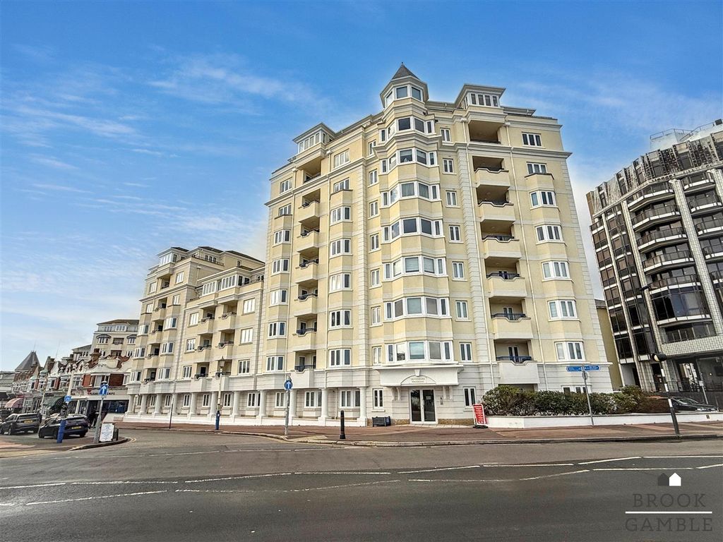 Property photo 1 of 12 01323 438506