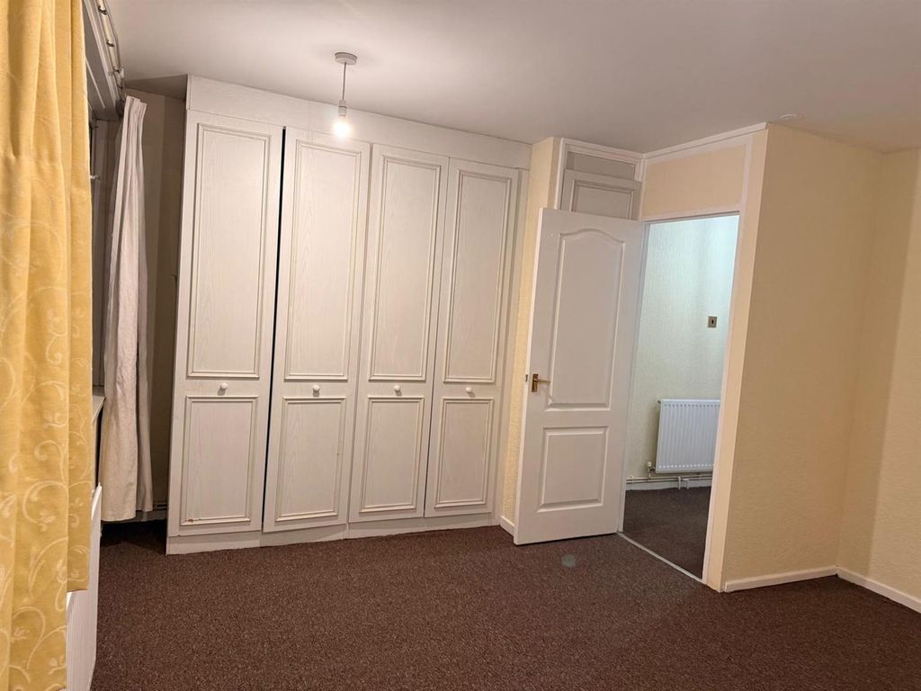 Property photo 3 of 5 8Ea7A357-5Bf7-43Ad-9Ff6-8E942B6353Ff.Jpg