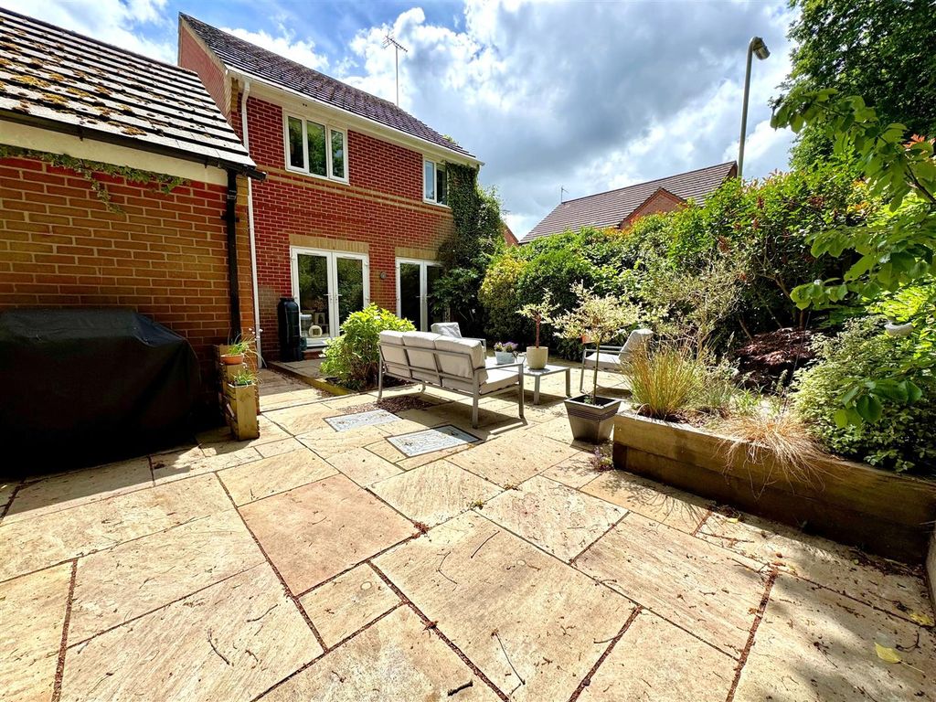 Property photo 2 of 17 Garden 4.Jpg