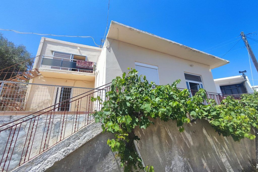 Property photo 1 of 31