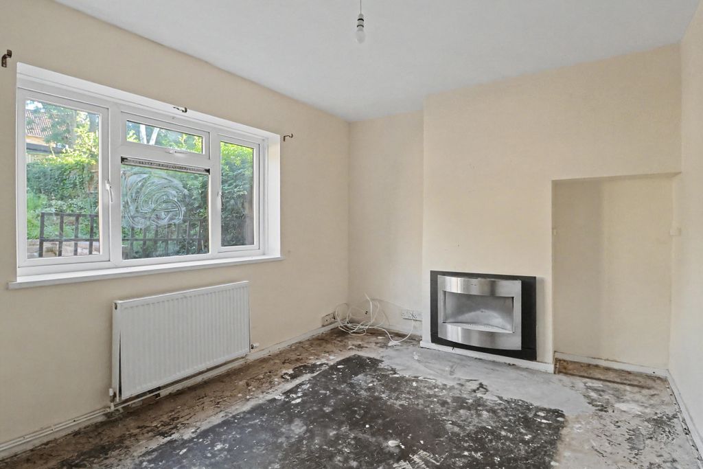 Property photo 2 of 18 10 Windsor Lane, Stoke Sub Hamdon, Somerset, Ta14 6Ue