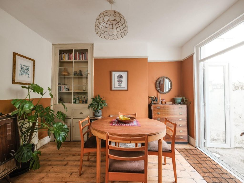 Property photo 3 of 47 Cnr51914.Jpg