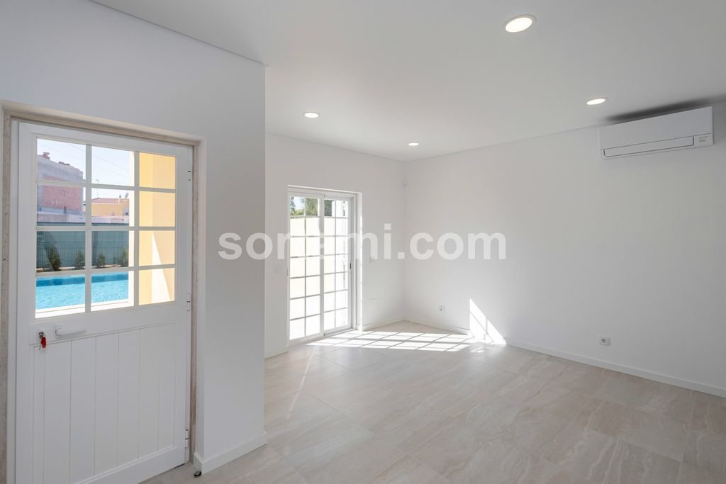 Property photo 3 of 38