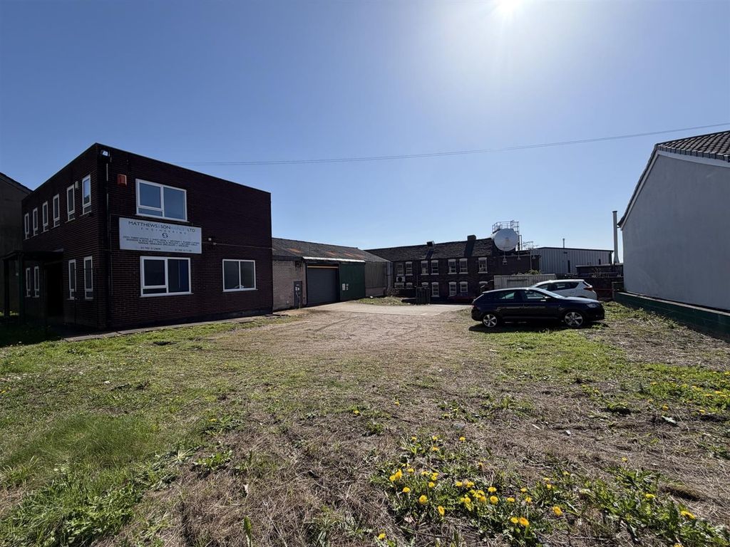 Property photo 2 of 10