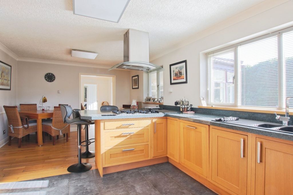 Property photo 3 of 30 4503143