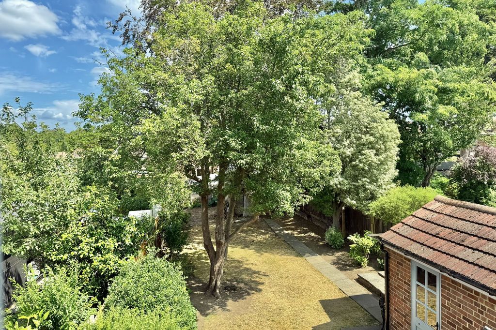Property photo 2 of 21 Picture No. 47