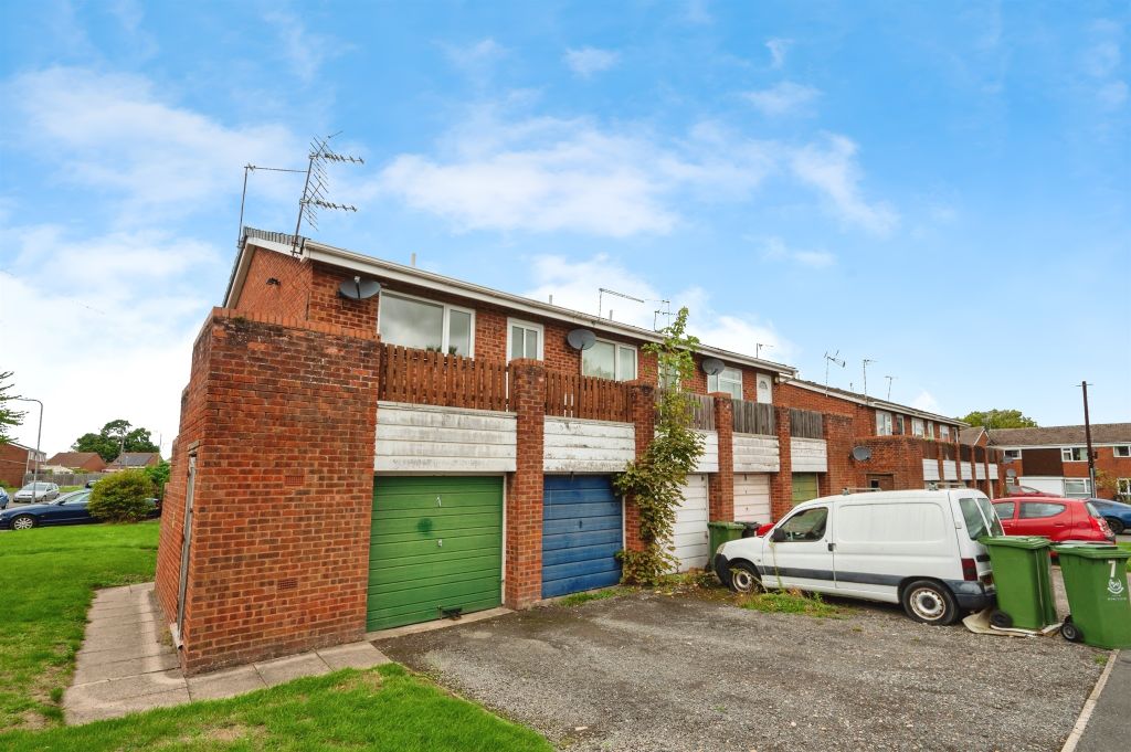 Property photo 1 of 17