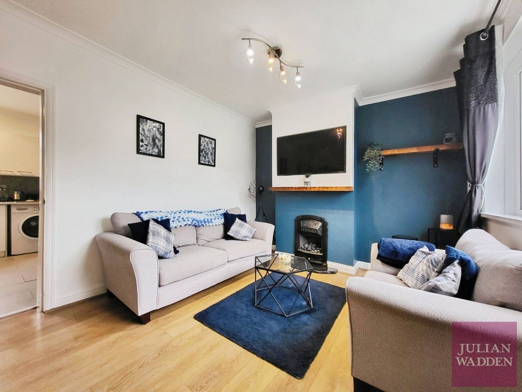 Property photo 2 of 16 Picture 2