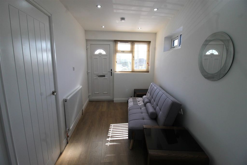 Property photo 3 of 7 Img_0481.Jpg