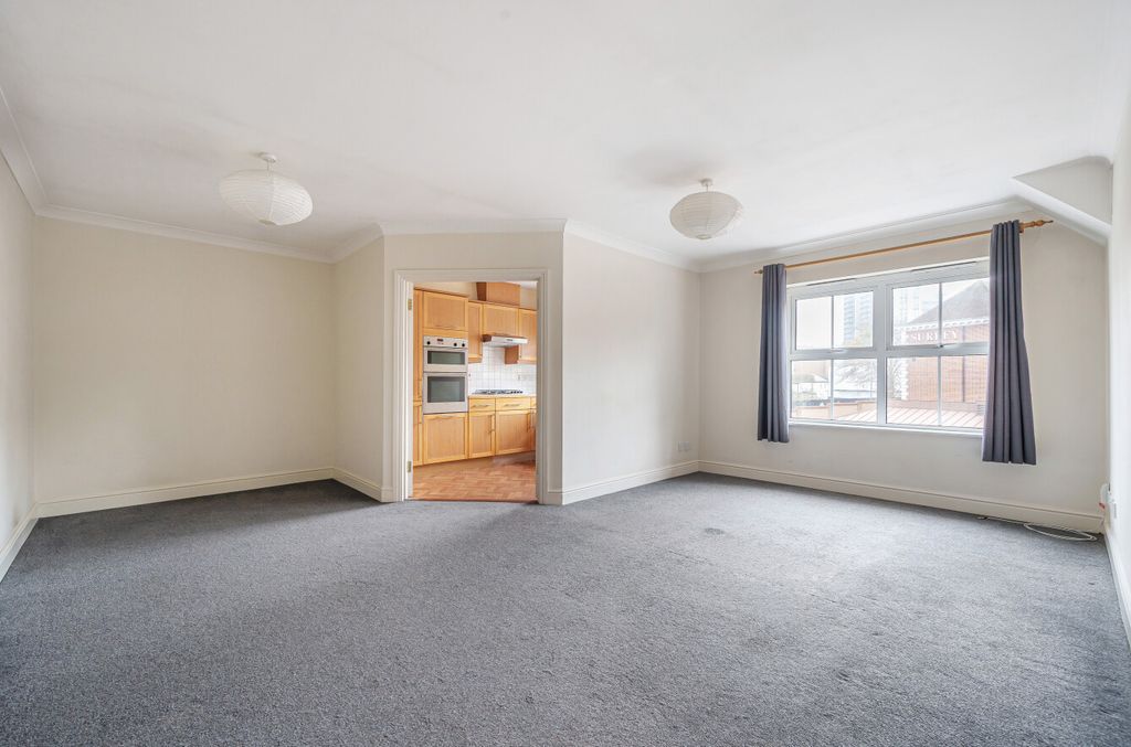 Property photo 3 of 19 Reception Room