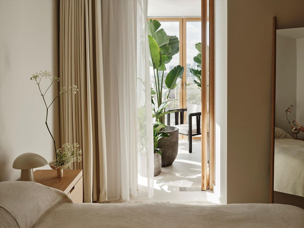 Property photo 2 of 21 Image