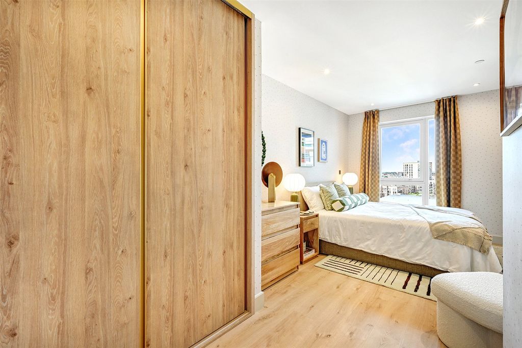 Property photo 3 of 18 Picture No. 10