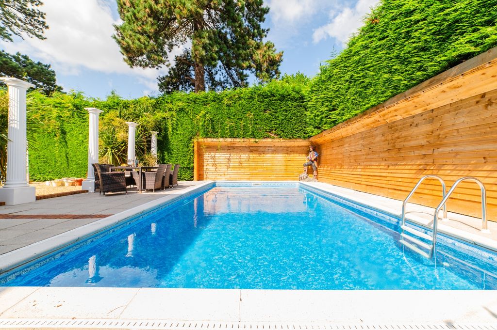 Property photo 3 of 55 Call 02920 454555 To Secure Your Viewing_1