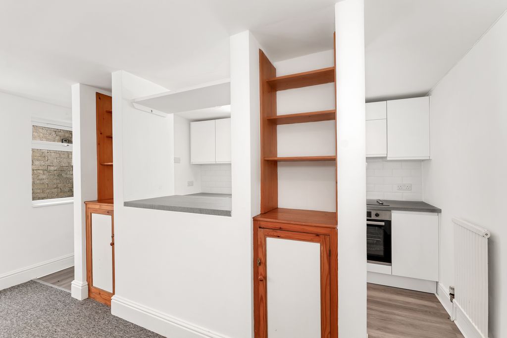 Property photo 3 of 14 Living Room