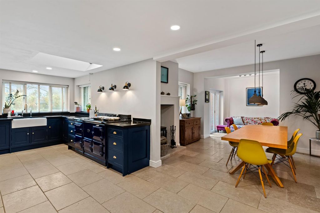 Property photo 3 of 50 1-Eatonrd-029.Jpg