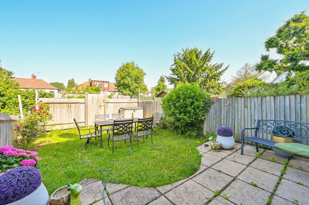 Property photo 3 of 11
