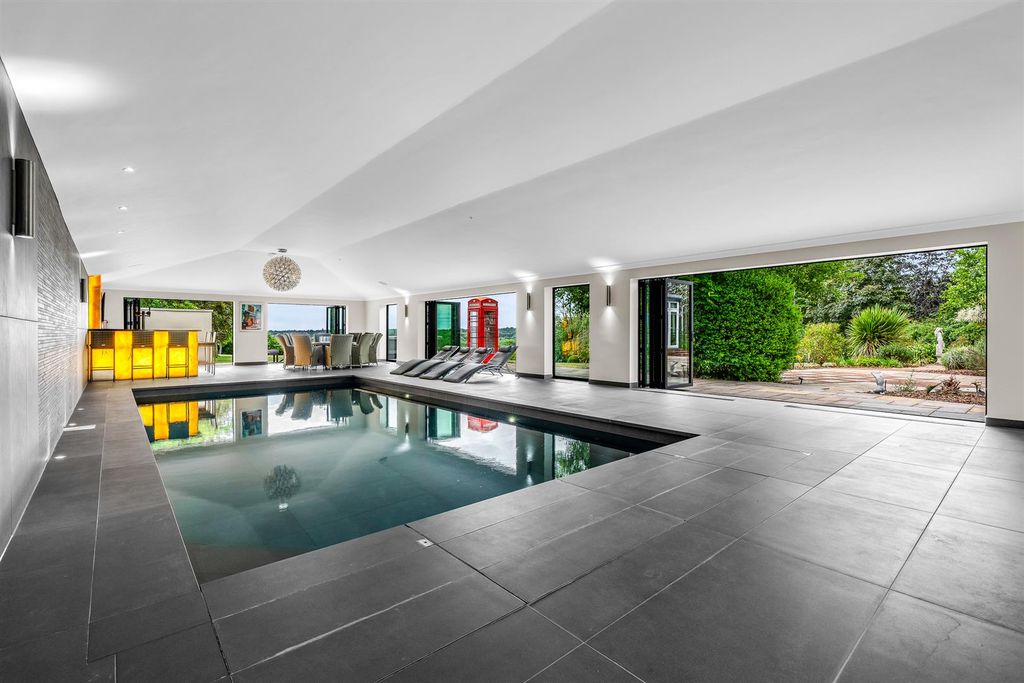 Additional image 28 of 6 bed detached house for saleThe Ridgeway, Cuffley EN6