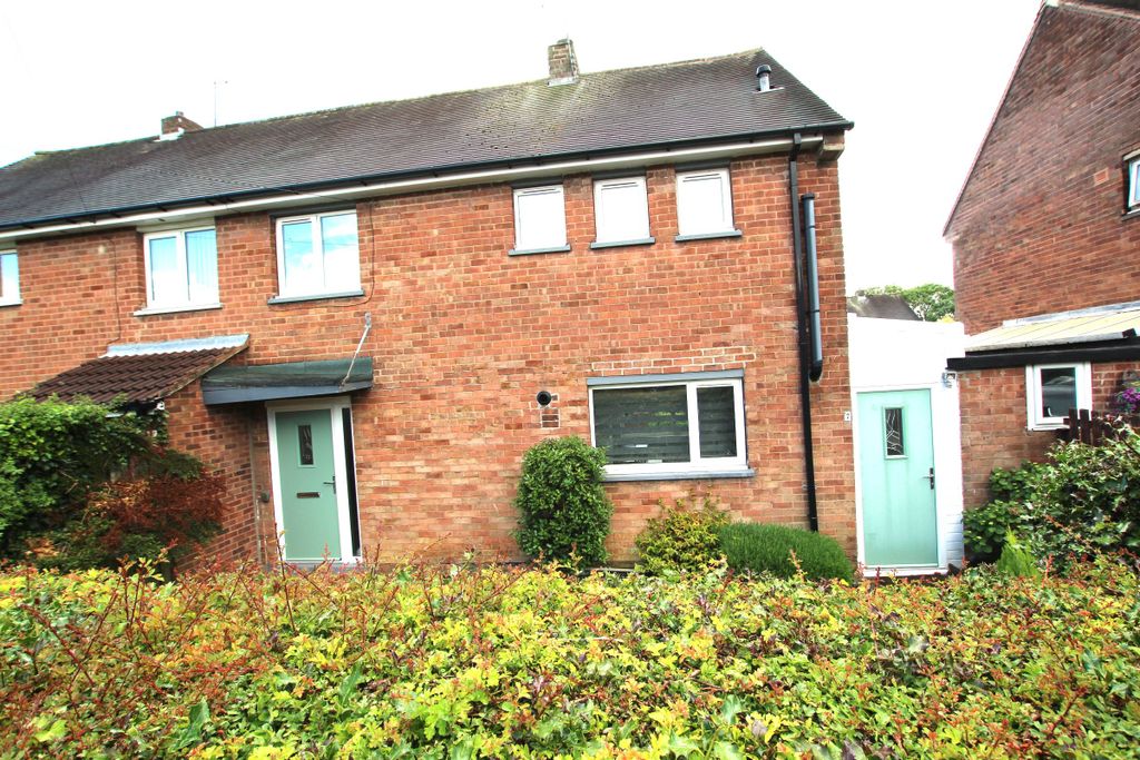 Property photo 2 of 27