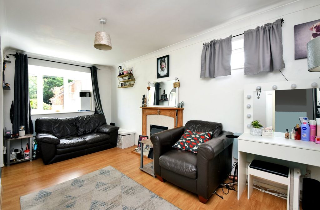 Property photo 3 of 10 Picture No. 23