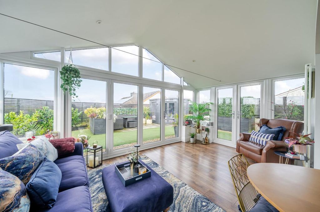 Property photo 2 of 25 Best Selling Agent