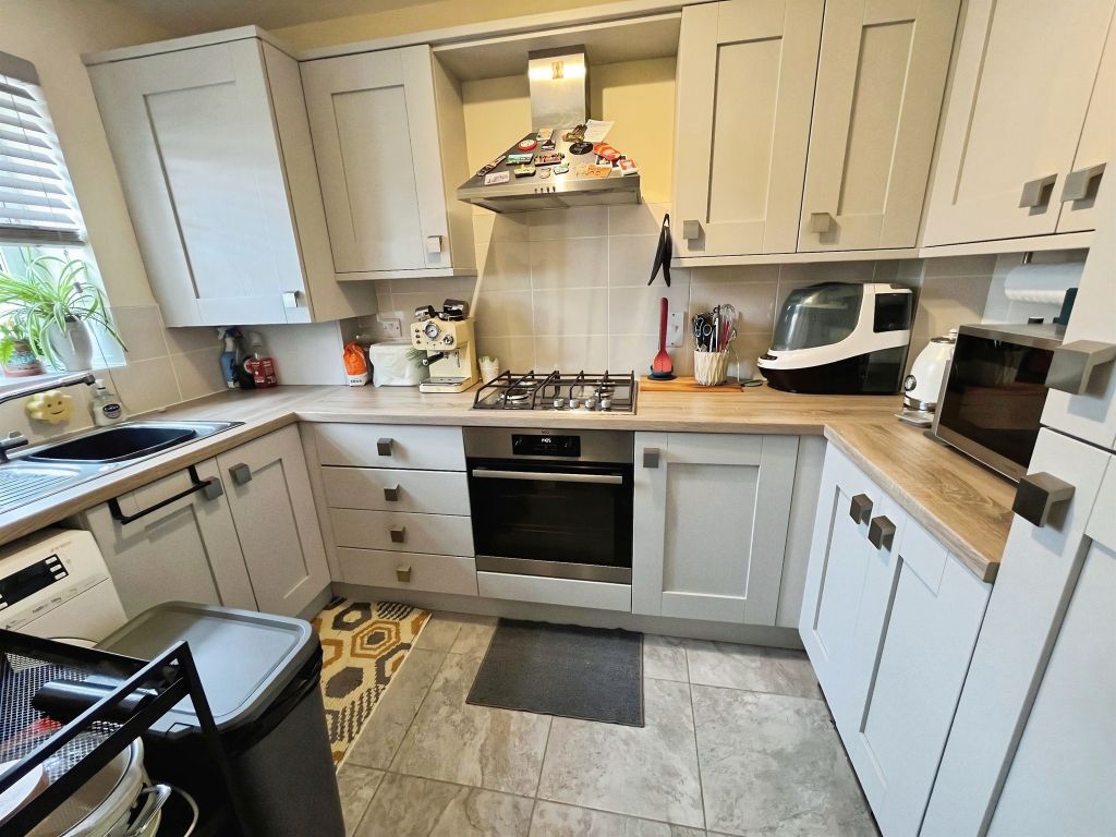 Property photo 3 of 14