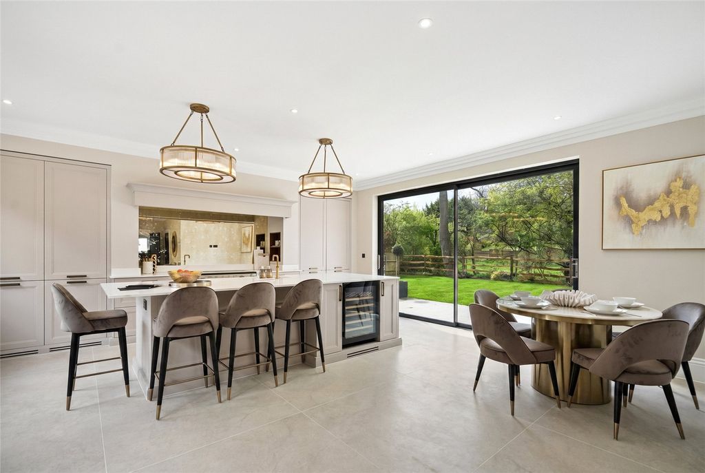 Property photo 3 of 20 * Show Home