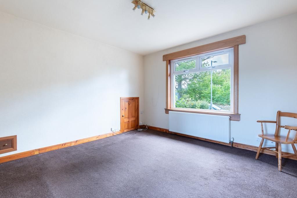 Property photo 2 of 23 Cup1492Seg Living Room.Jpg
