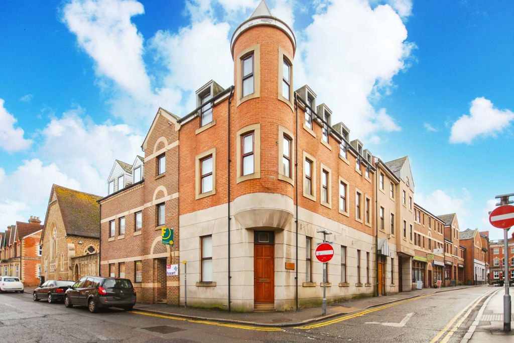 Property photo 1 of 5