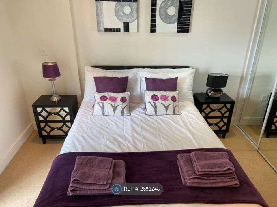 Property photo 2 of 10 Bedroom