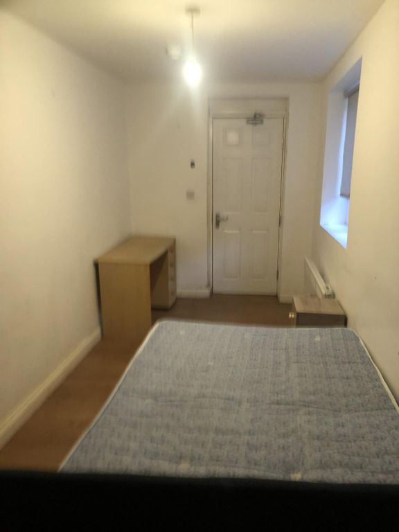 Property photo 3 of 9 Gallery