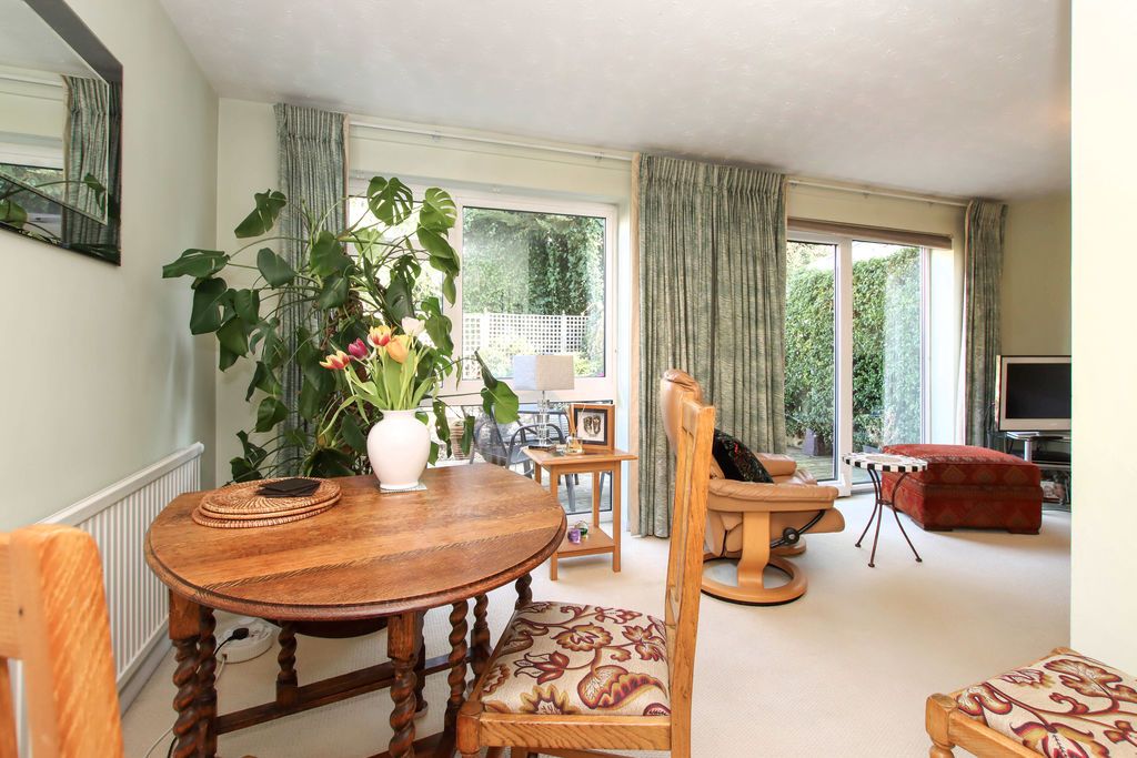 Property photo 3 of 13 Photo 8