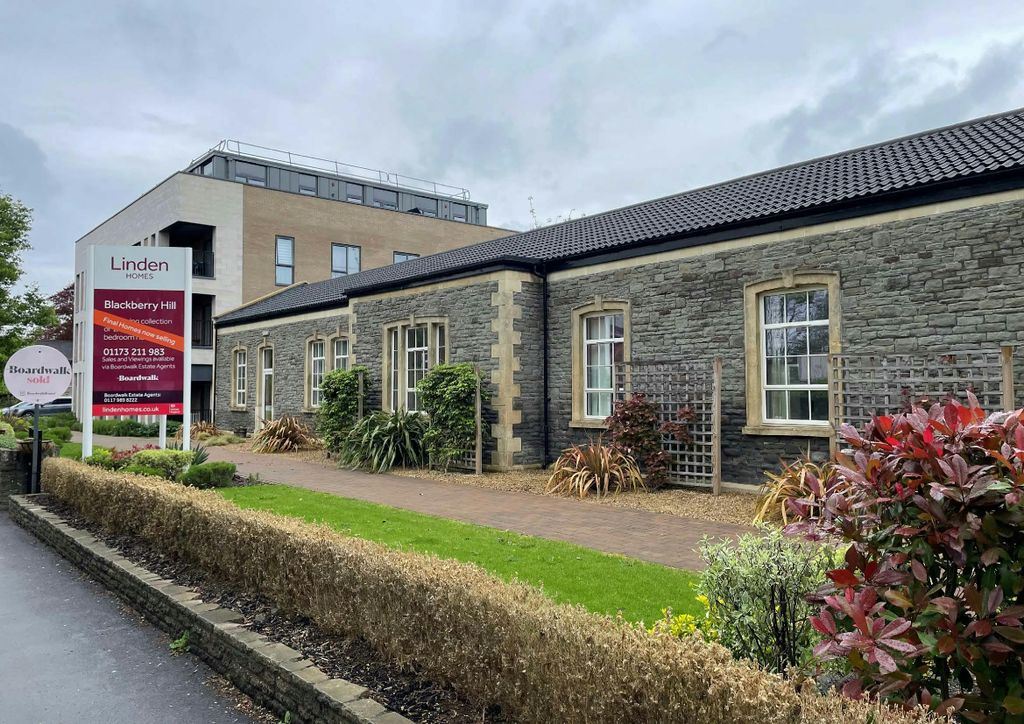 Property photo 1 of 8 Blackberry Hill Exterior