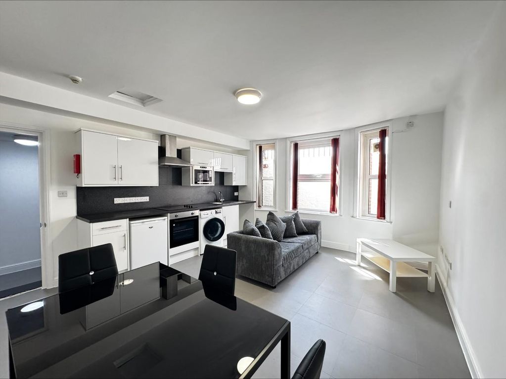 Property photo 3 of 10 Processed-2Ea697Be-744D-497C-A10E-C8Eb5525Ece6.Jpe