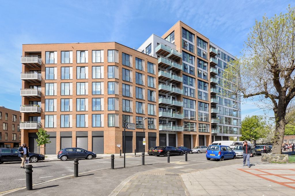 Property photo 1 of 9