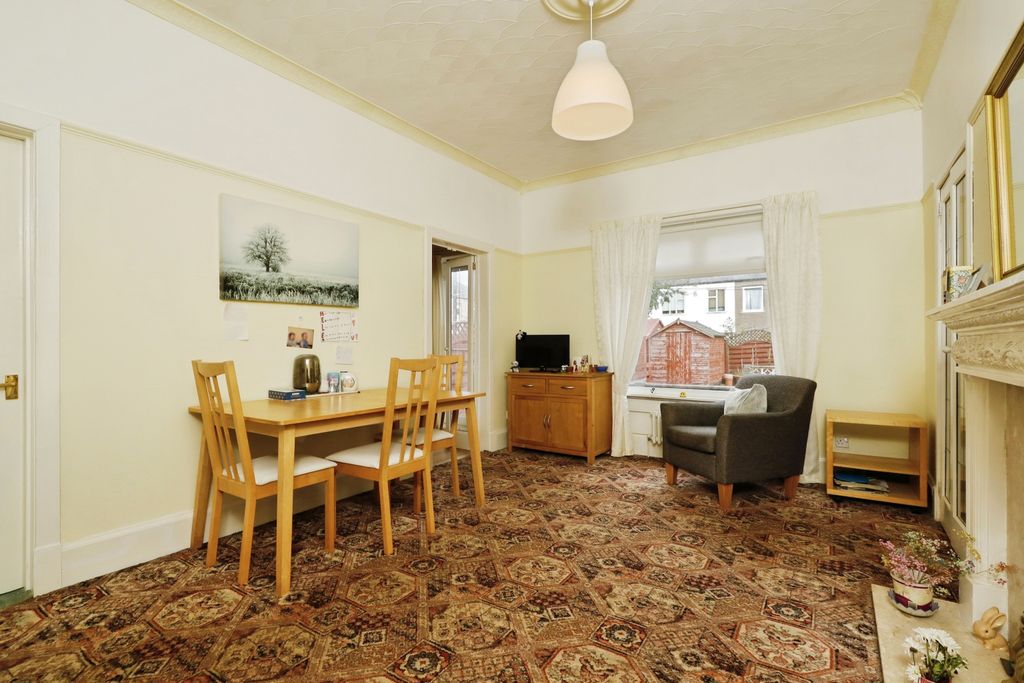 Property photo 2 of 15 Living Room