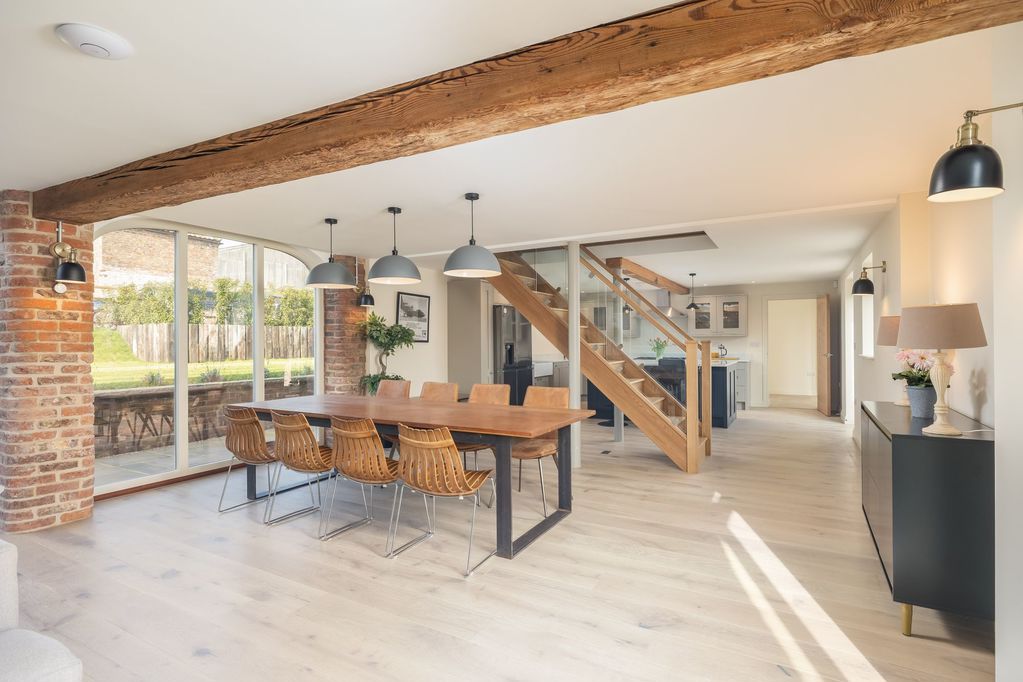 Property photo 3 of 30 Photo 3