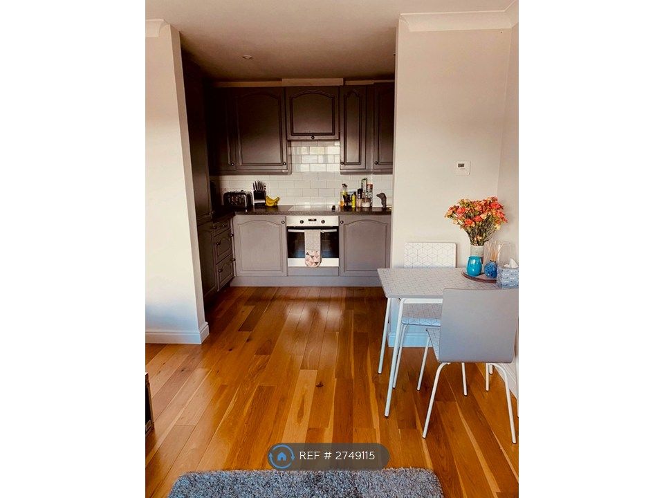 Property photo 3 of 4 Kitchen