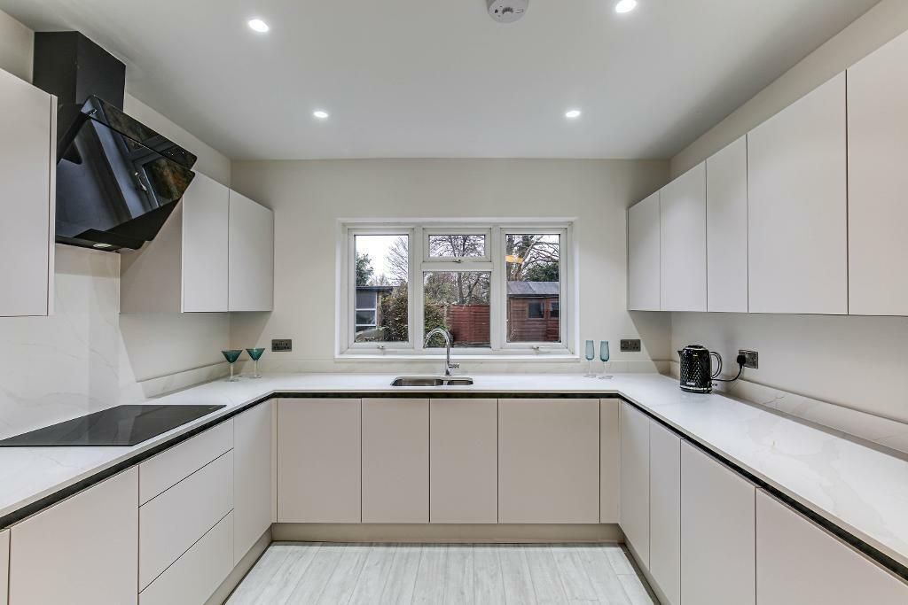 Property photo 3 of 17 79639_644060_Img_04_0000.Jpeg