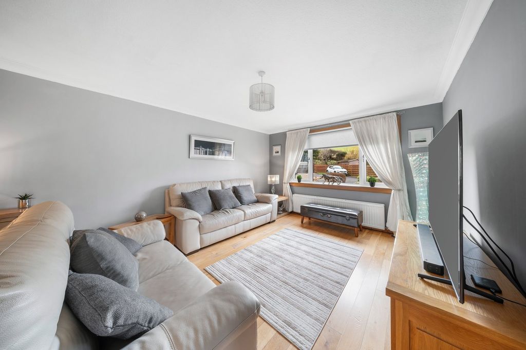 Property photo 2 of 29