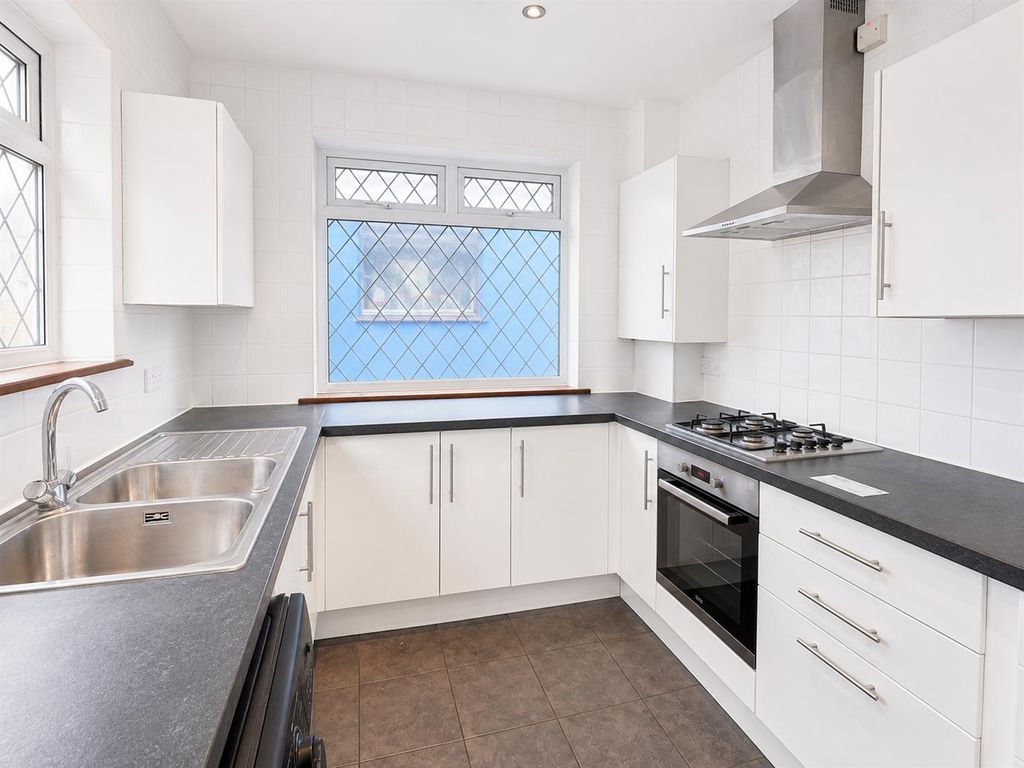 Property photo 1 of 20 Kitchen