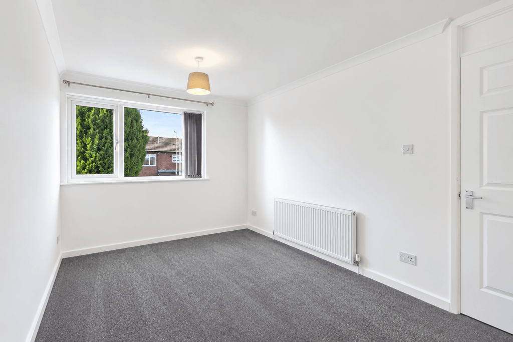 Property photo 3 of 6 Brighton Road (4)