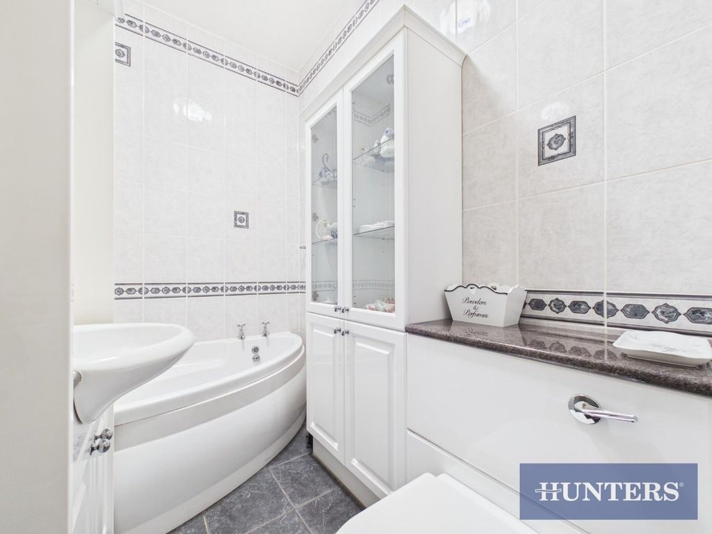 Additional image 12 of 2 bed flat for saleSouth Marine Drive, Bridlington YO15