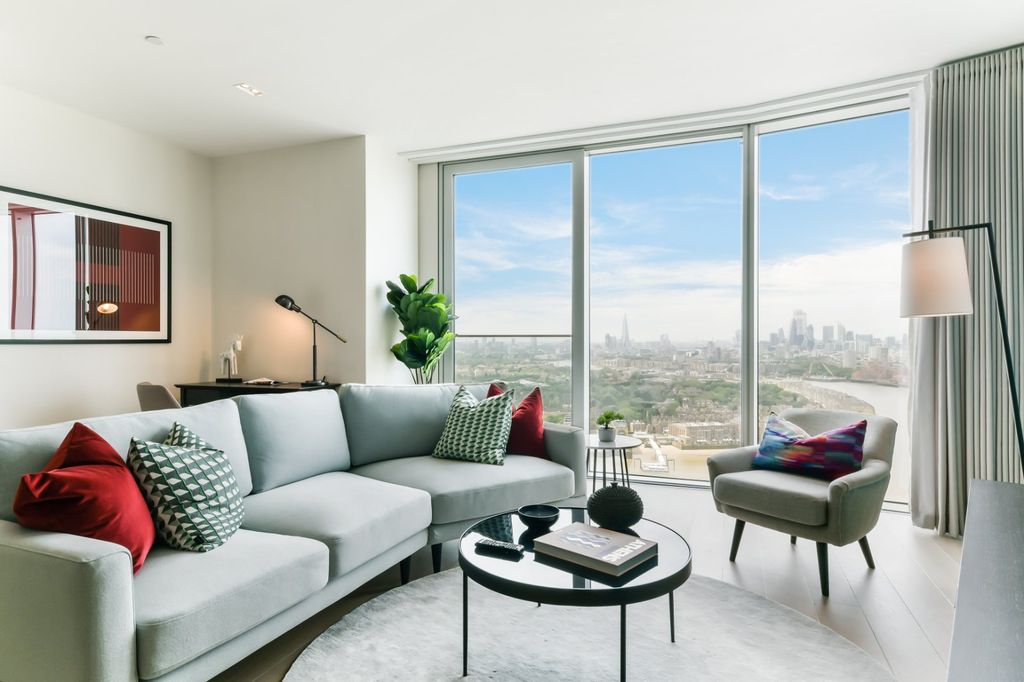 Property photo 2 of 11