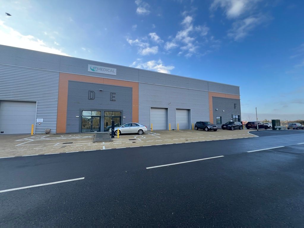 Property photo 1 of 10 Photo 9