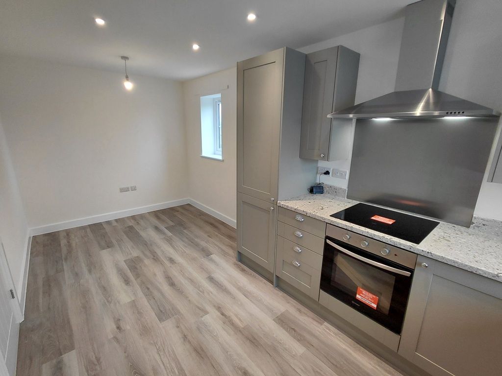 Property photo 2 of 10 Typical 3 Bed Home